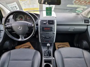 Mercedes-Benz A