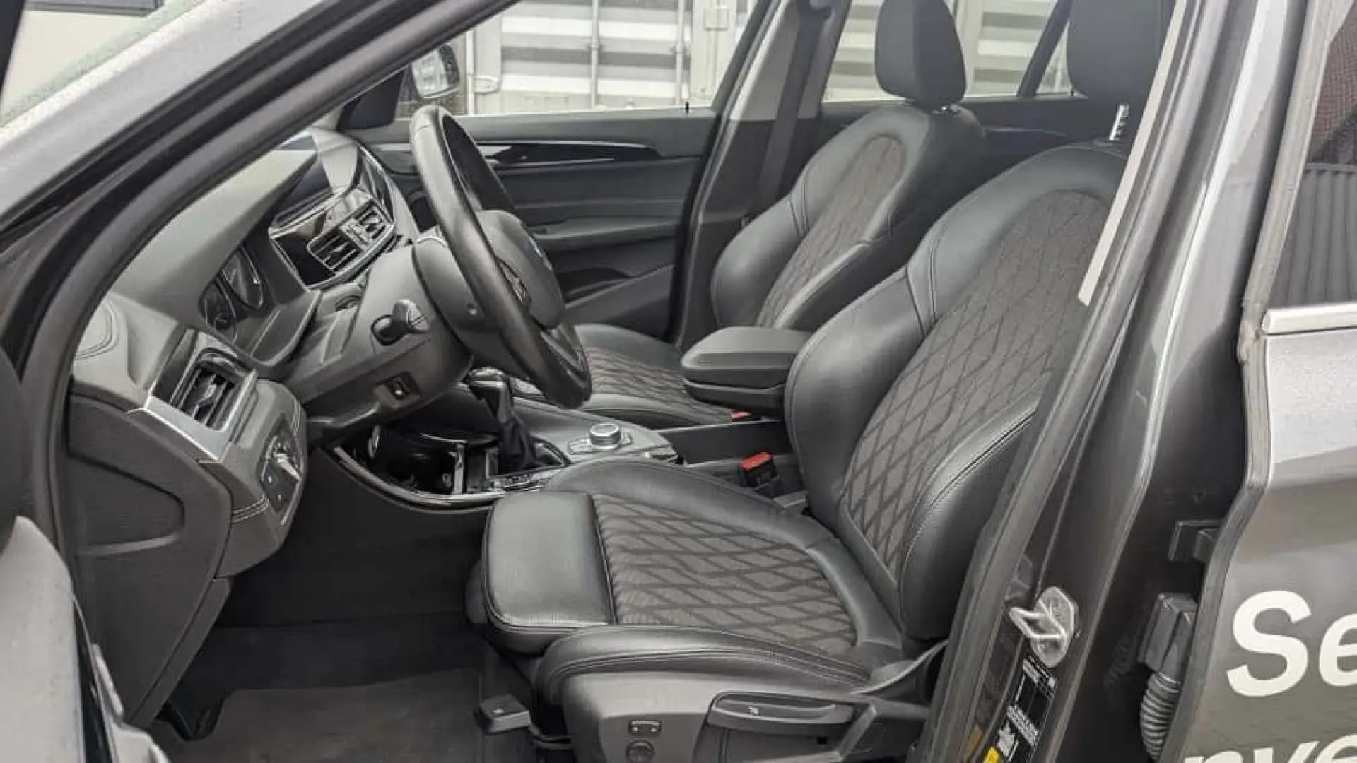 X1 xDrive25e xLine