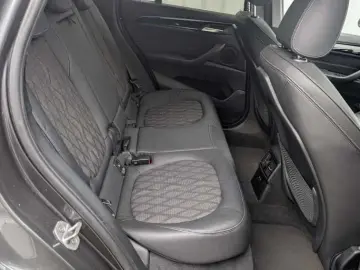 X1 xDrive25e xLine