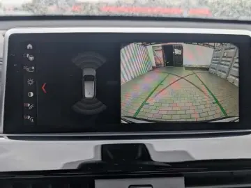 X1 xDrive25e xLine