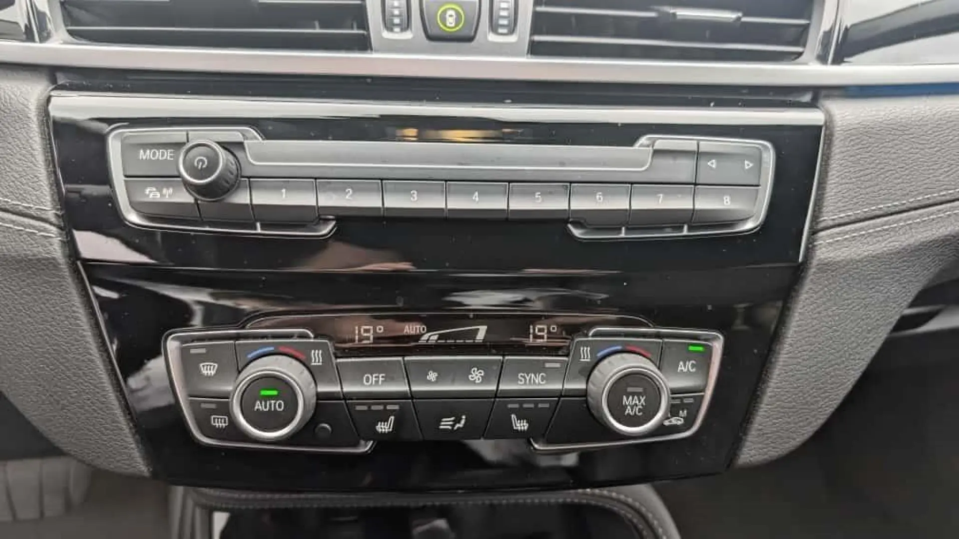X1 xDrive25e xLine