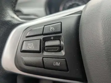 X1 xDrive25e xLine