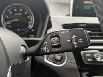 X1 xDrive25e xLine