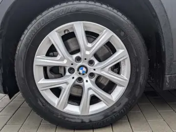X1 xDrive25e xLine
