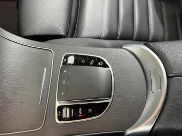Mercedes-Benz GLC 300 de 4Matic 9G-TRONIC