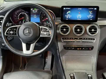Mercedes-Benz GLC 300 de 4Matic 9G-TRONIC