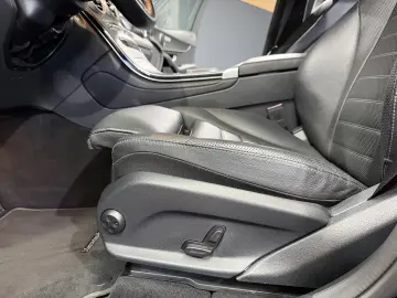 Mercedes-Benz GLC 300 de 4Matic 9G-TRONIC
