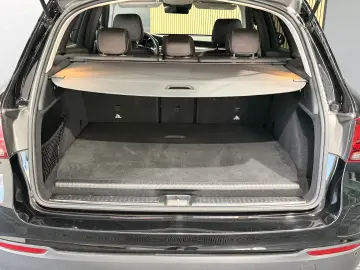 Mercedes-Benz GLC 300 de 4Matic 9G-TRONIC