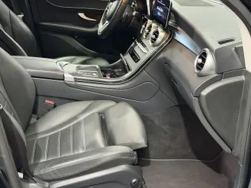 Mercedes-Benz GLC 300 de 4Matic 9G-TRONIC