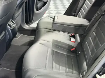 Mercedes-Benz GLC 300 de 4Matic 9G-TRONIC