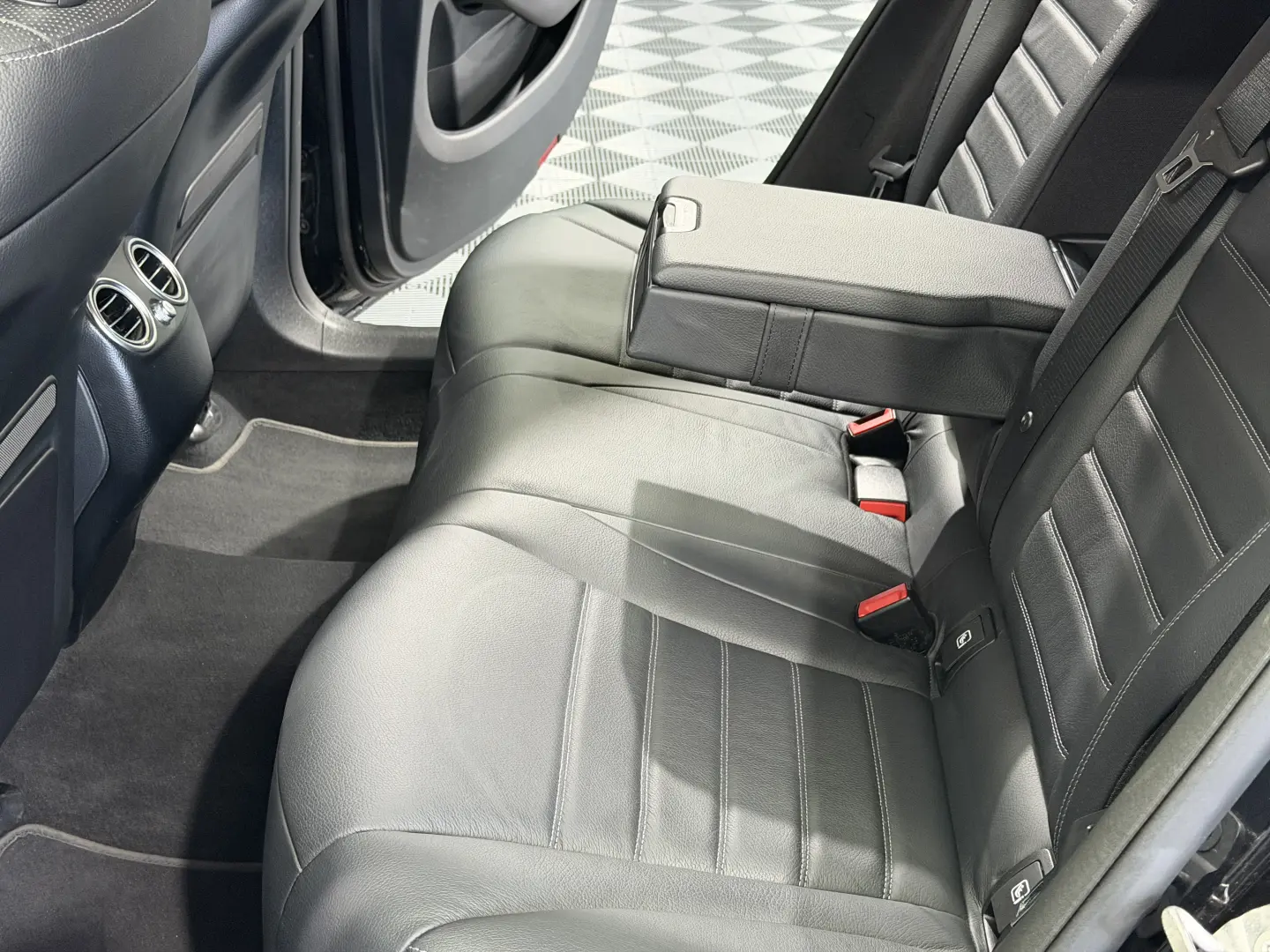 Mercedes-Benz GLC 300 de 4Matic 9G-TRONIC