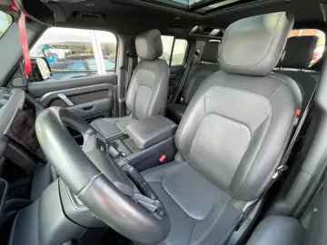 Land Rover Defender P400e Plug-in Hybrid 110