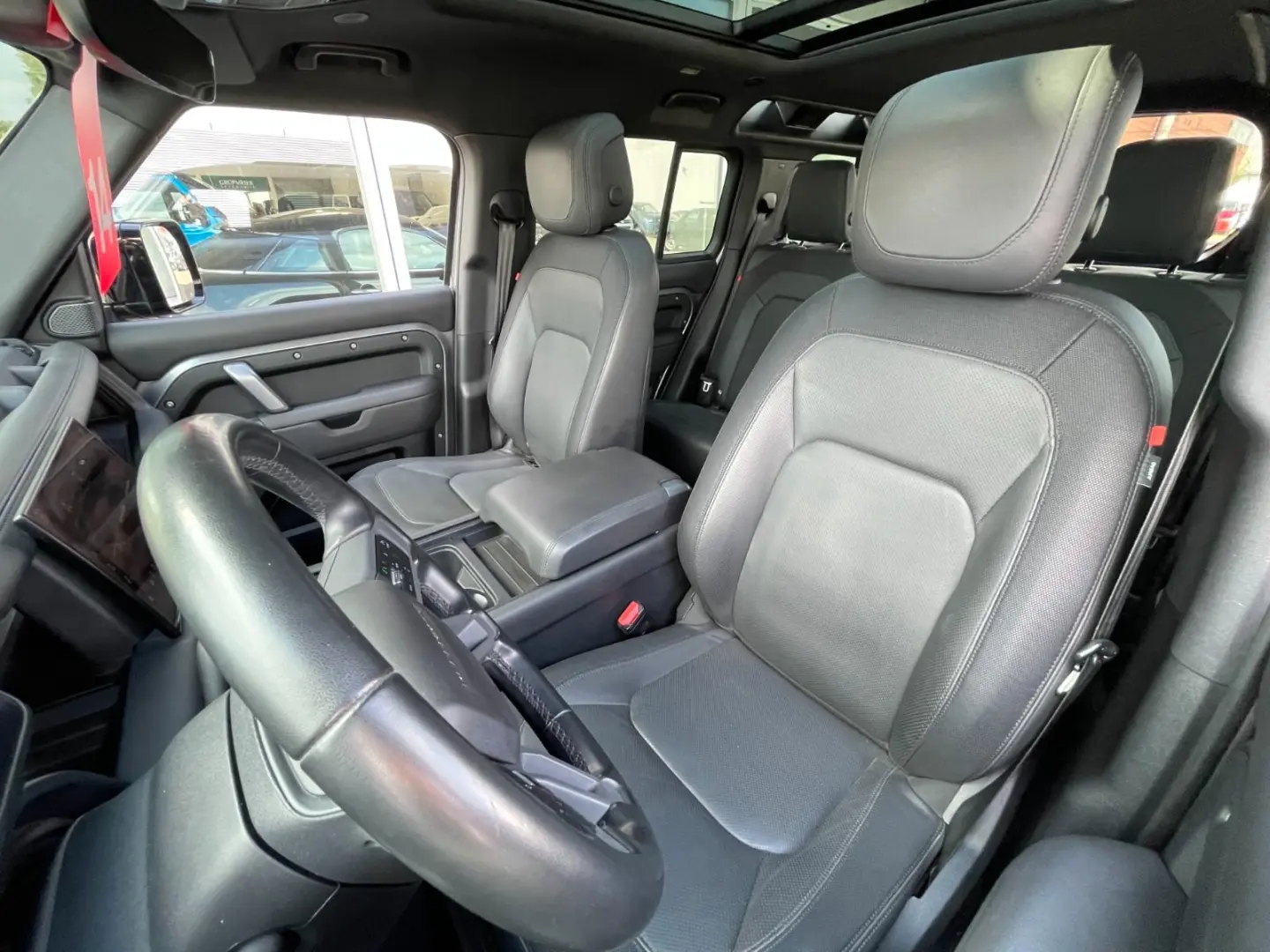 Land Rover Defender P400e Plug-in Hybrid 110