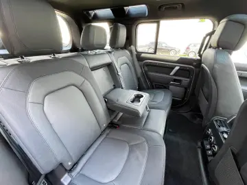Land Rover Defender P400e Plug-in Hybrid 110