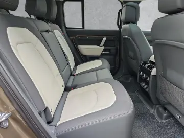 Land Rover Defender 110 P400 AWD X-Dynamic HSE
