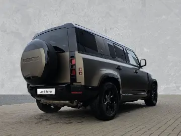 Land Rover Defender 110 P400 AWD X-Dynamic HSE