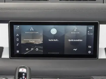 Land Rover Defender 110 X-Dynamic SE P400