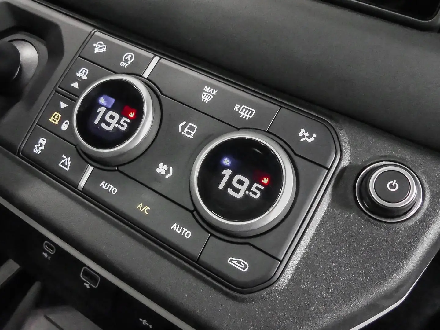 Land Rover Defender 110 X-Dynamic SE P400