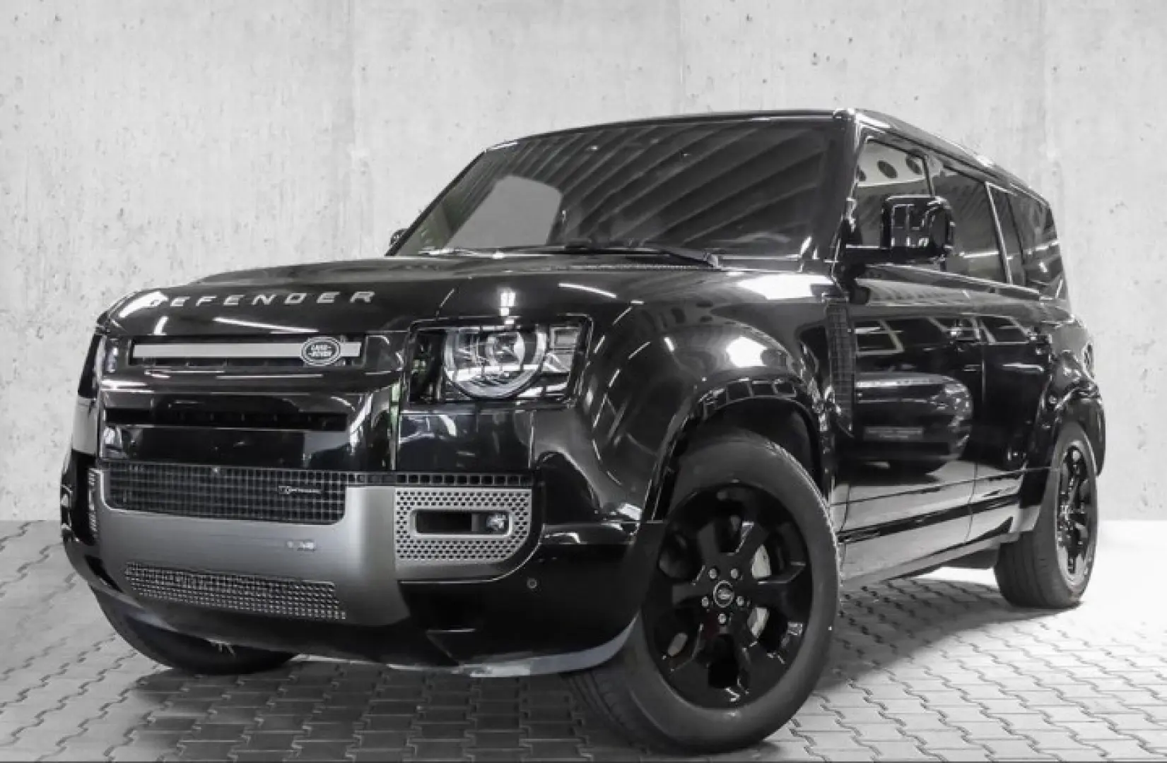 Land Rover Defender 110 X-Dynamic SE P400