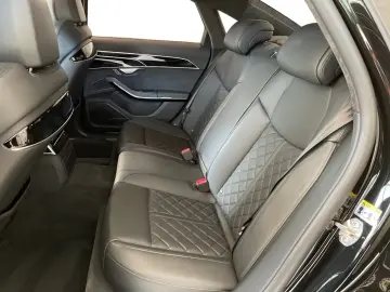 Audi A8 60TFSIe quatt Tiptrc HUD Matrix 360