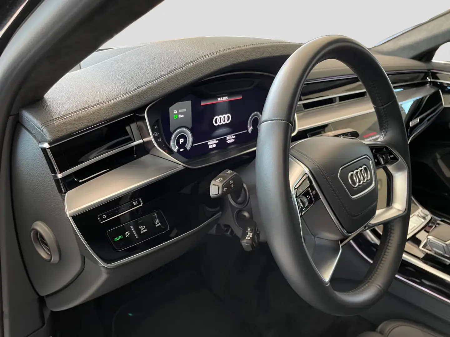 Audi A8 60TFSIe quatt Tiptrc HUD Matrix 360