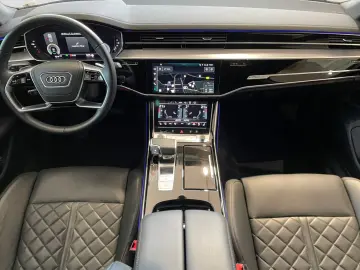Audi A8 60TFSIe quatt Tiptrc HUD Matrix 360
