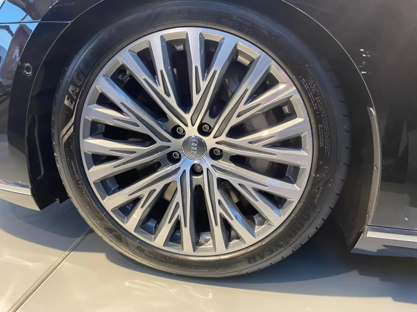 Audi A8 60 TFSI și quattro HUD LASER AHK