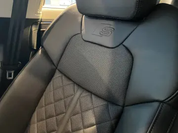 Audi A8 60 TFSI și quattro HUD LASER AHK