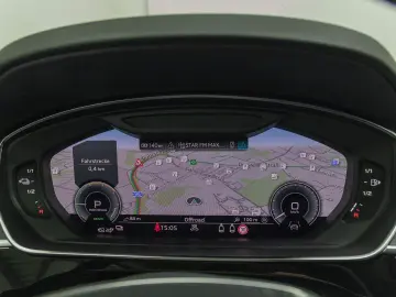 Audi A8 Lang 60 TFSIe Q RSR PANO LM20 BuO