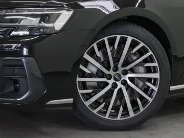 Audi A8 Lang 60 TFSIe Q RSR PANO LM20 BuO