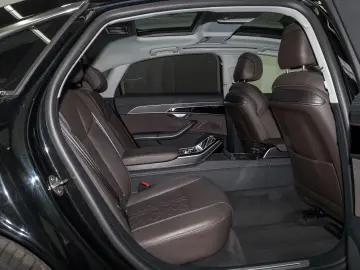 Audi A8 Lang 60 TFSIe Q RSR PANO LM20 BuO
