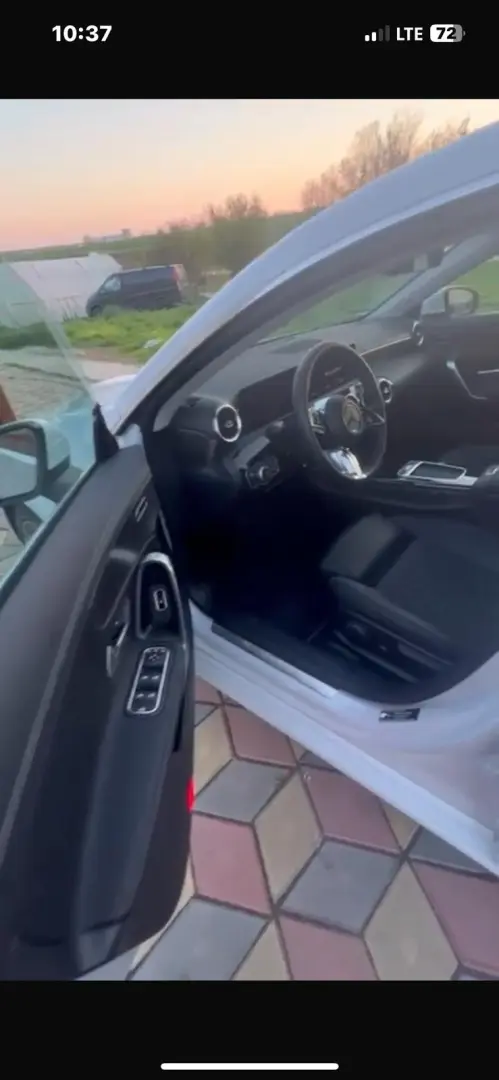 Mercedes-Benz CLA 180
