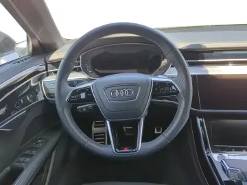 Audi A8 S line 50 TDI quattro PANO B&O
