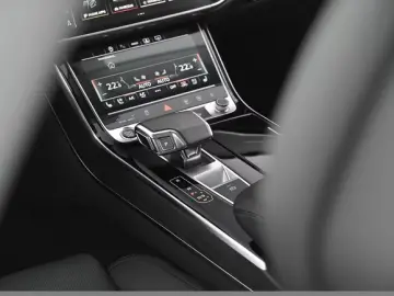 Audi A8 50 TDI quattro TIPTRONIC MATRIX