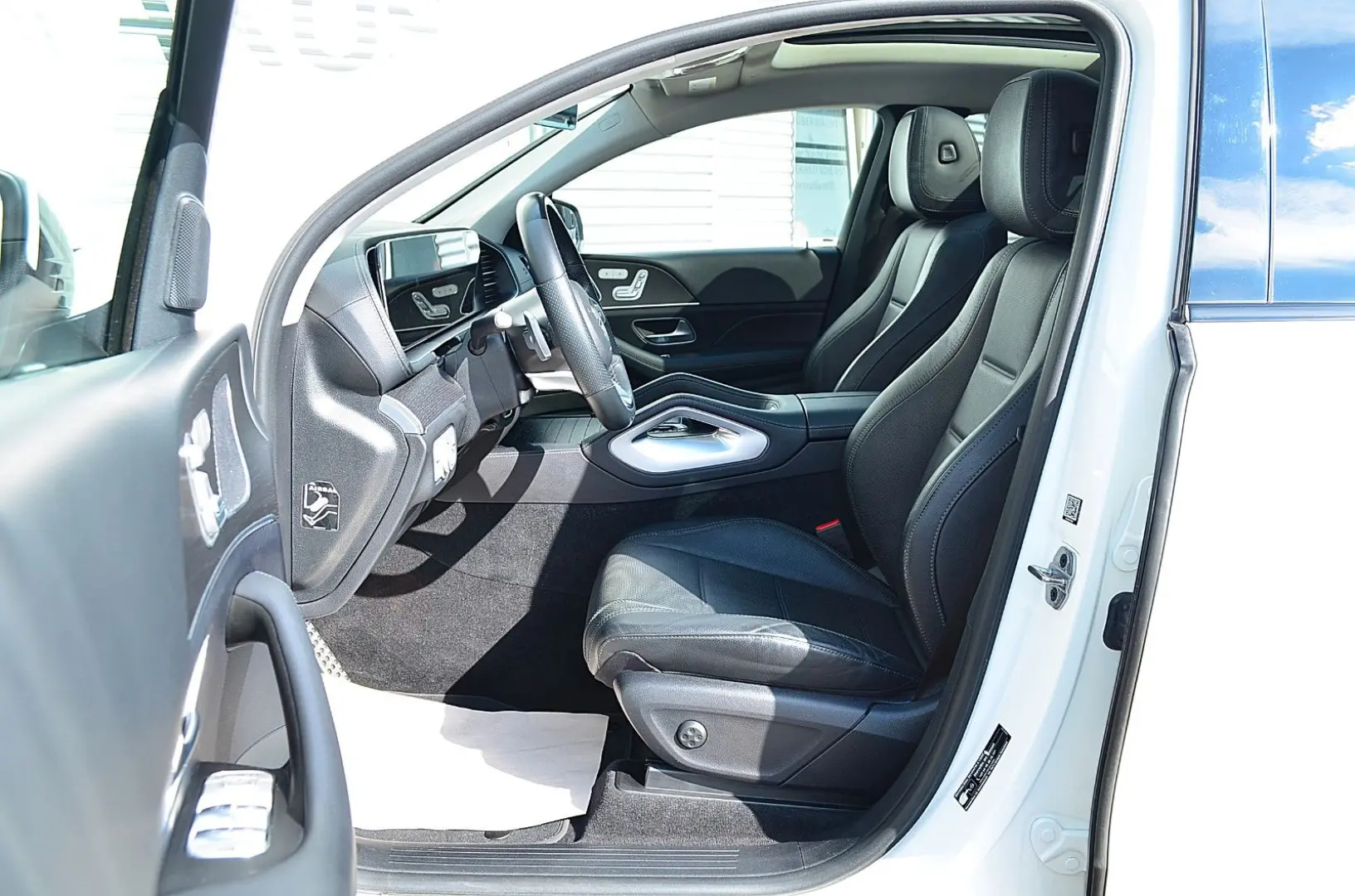 GLE 350e 4M AMG line Night HUP Pano 360  KEY