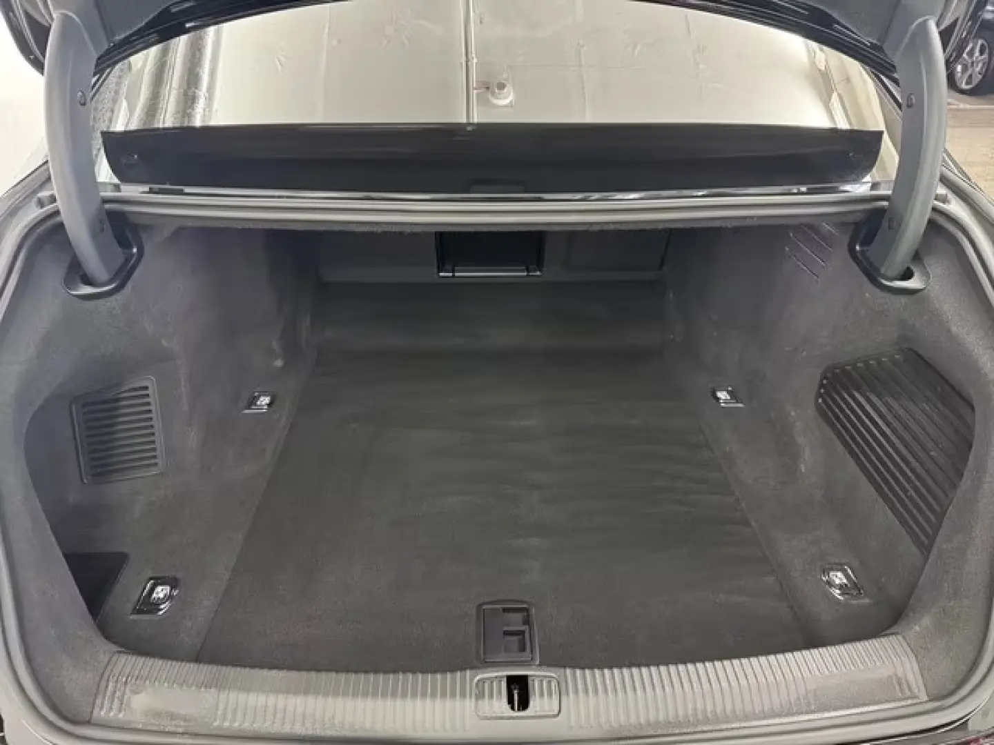 Audi A8 50TDI quattro CAMERĂ STANDH HUD