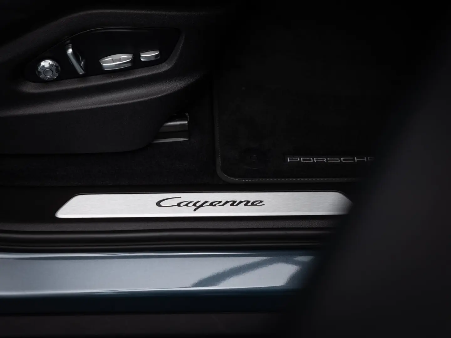 Cayenne 1-Hand Luft Pano HeadUp PDLS 21