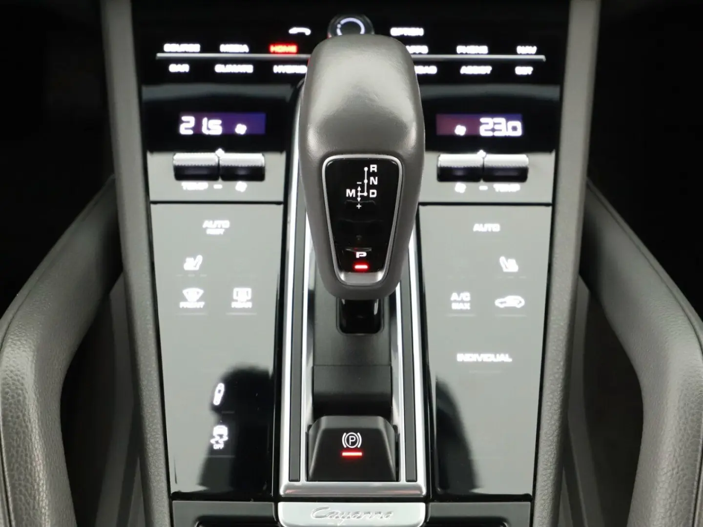 Cayenne E-Hybrid 2020   Automatik  Scheckheft