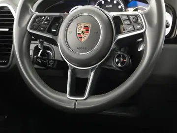 Cayenne E-Hybrid 2020   Automatik  Scheckheft