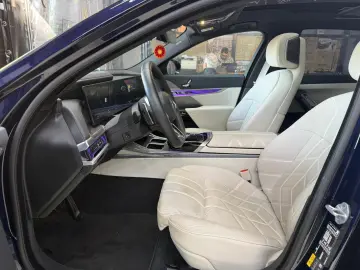 BMW Seria 7 750e xDrive AT PHEV00
