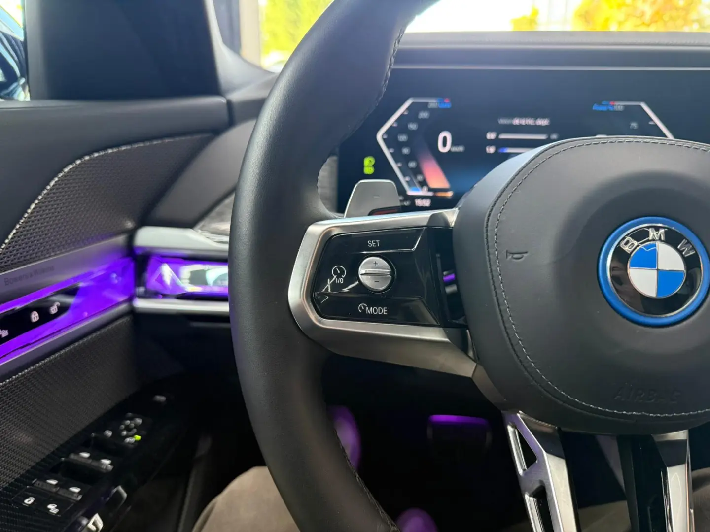 BMW Seria 7 750e xDrive AT PHEV00