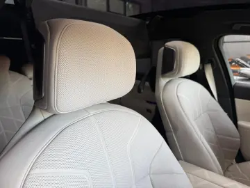 BMW Seria 7 750e xDrive AT PHEV00