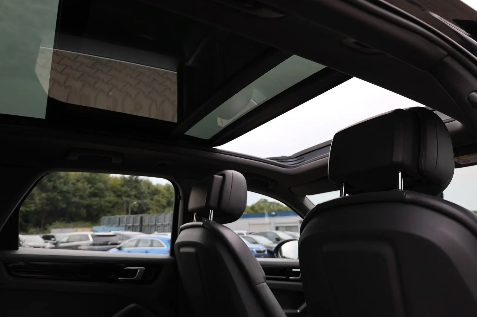 Cayenne E-Hybrid  Vollausstattung!