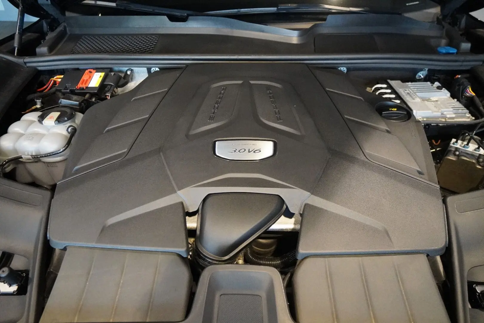 Cayenne Coupe 3.0 -BRD-U-frei-Panorama-Pz-Gepfl.