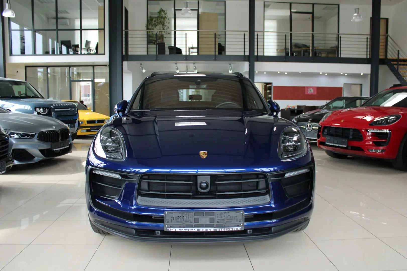 MACAN III PDK NEUES MODELL 265PS LEDER 1HAND TOP