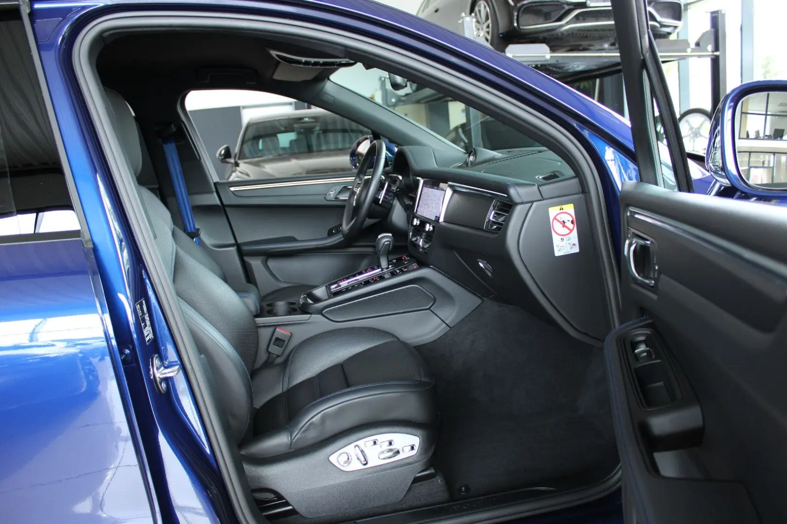MACAN III PDK NEUES MODELL 265PS LEDER 1HAND TOP