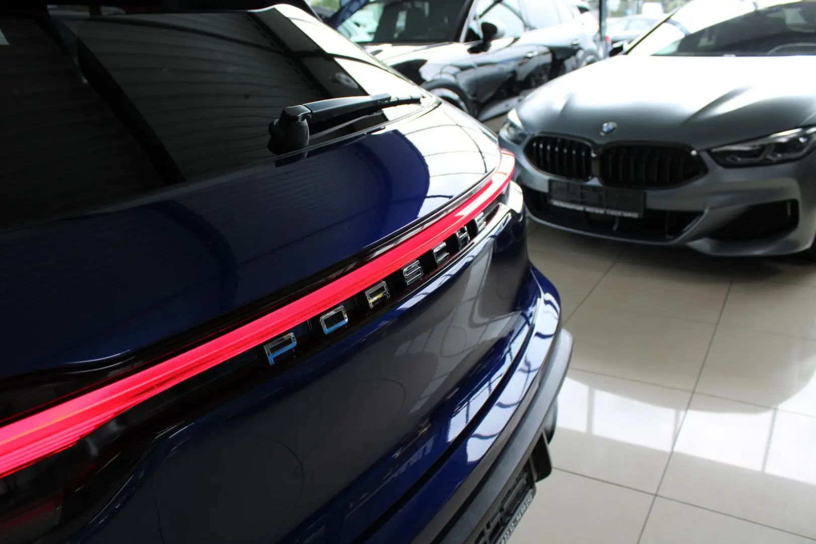 MACAN III PDK NEUES MODELL 265PS LEDER 1HAND TOP