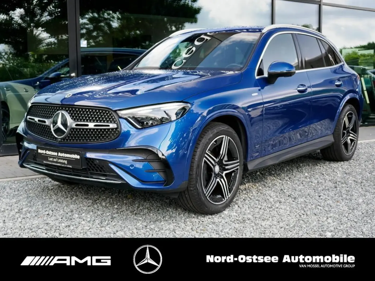 GLC 300 4M AMG TEMPO AHK 360  SITZHZG KEYLESS