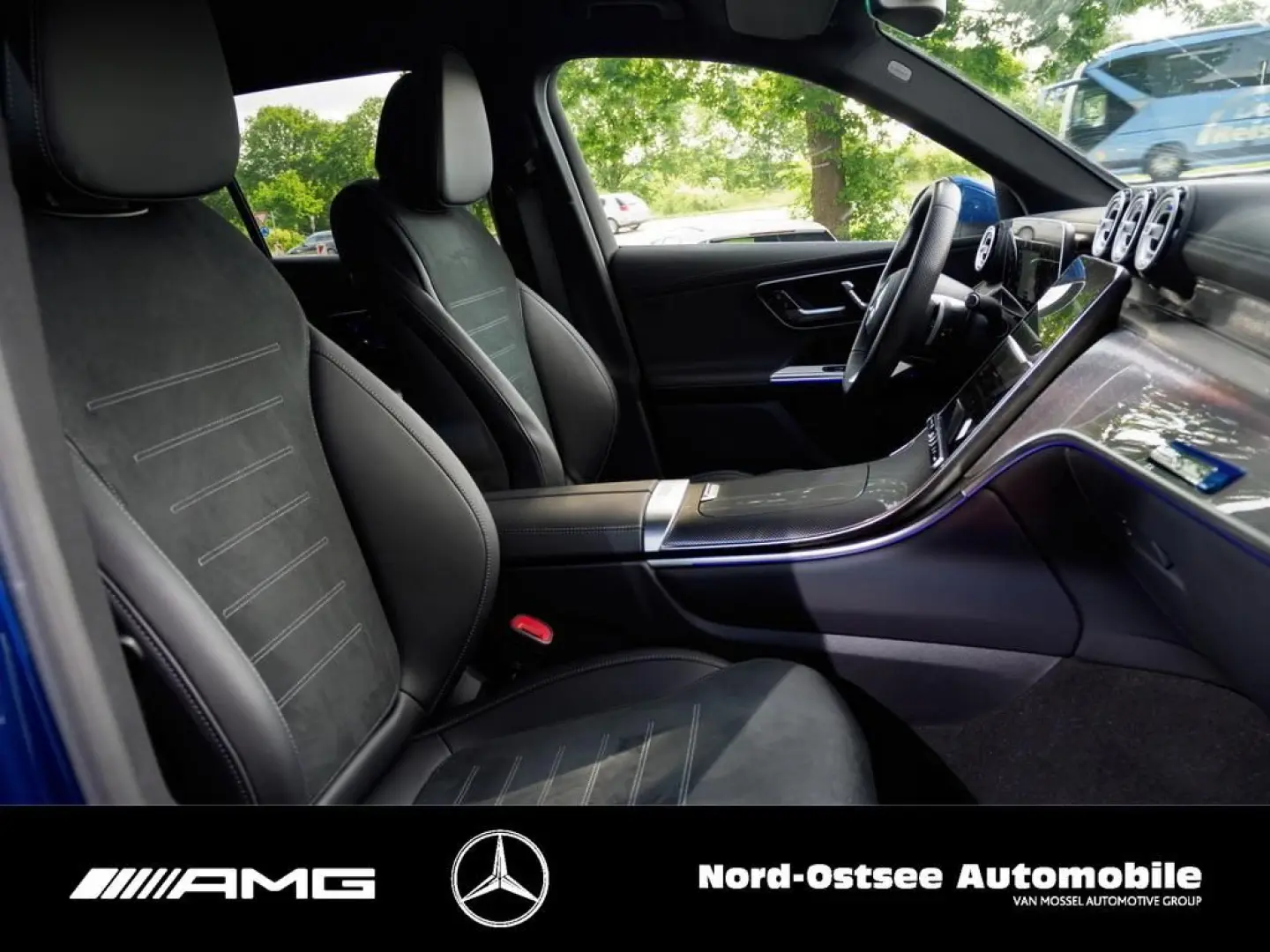 GLC 300 4M AMG TEMPO AHK 360  SITZHZG KEYLESS