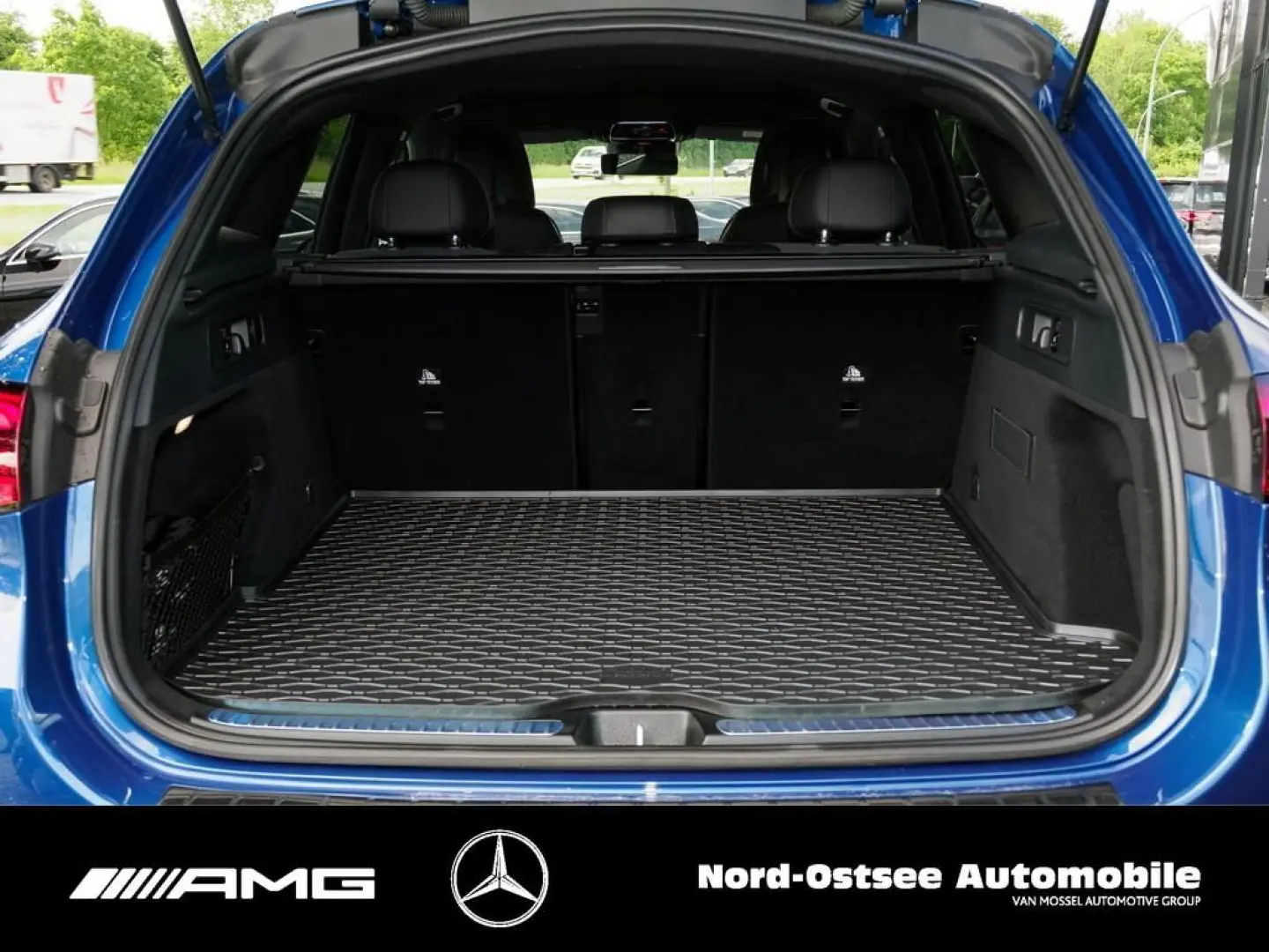 GLC 300 4M AMG TEMPO AHK 360  SITZHZG KEYLESS